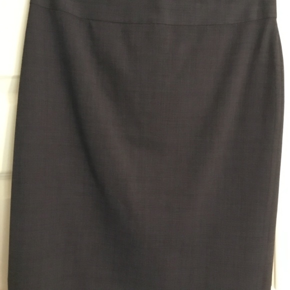 Banana Republic Navy Suit Size 2 - Picture 2 of 4